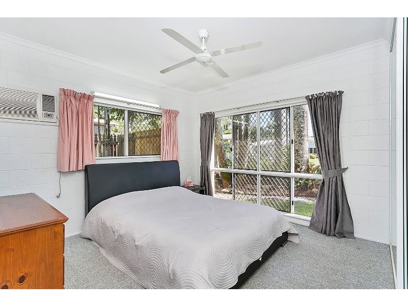 3 Summerhill Drive, Mooroobool QLD 4870