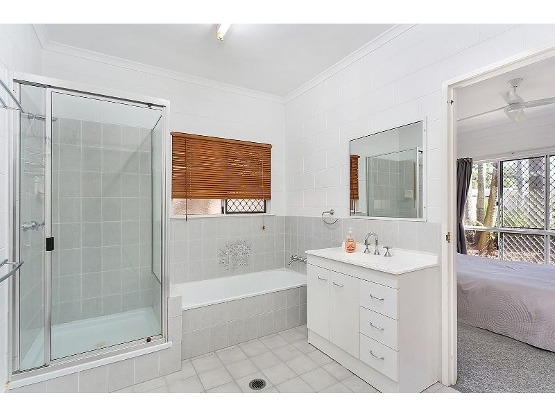 3 Summerhill Drive, Mooroobool QLD 4870