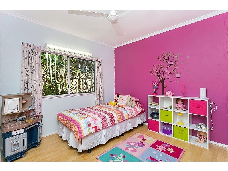 3 Summerhill Drive, Mooroobool QLD 4870