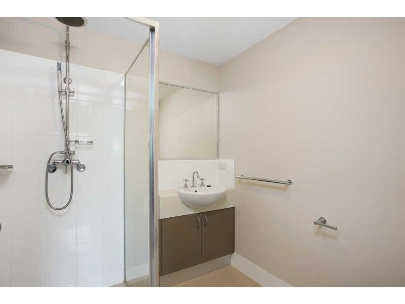 113/92-98 Digger Street, Cairns North QLD 4870