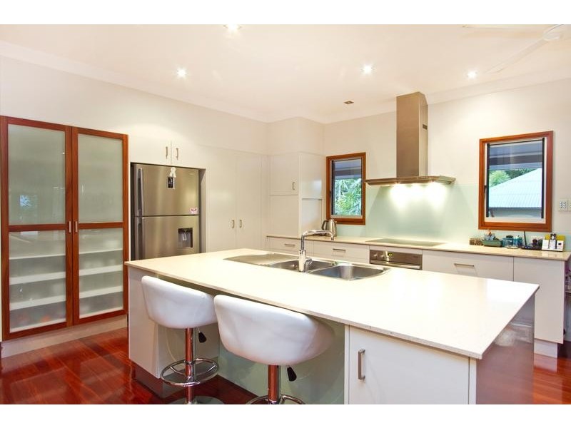 2 Queenley Close, Edge Hill QLD 4870