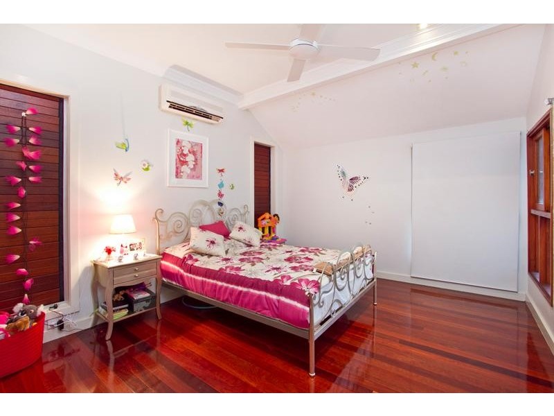 2 Queenley Close, Edge Hill QLD 4870