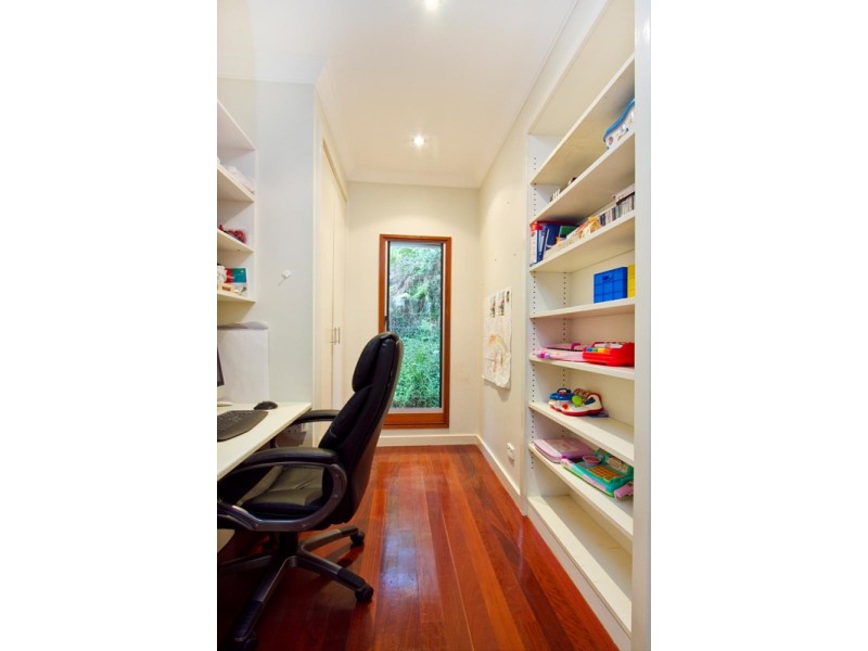 2 Queenley Close, Edge Hill QLD 4870