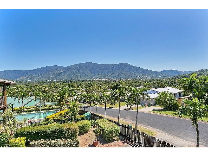 10 Tolson Close, Brinsmead QLD 4870