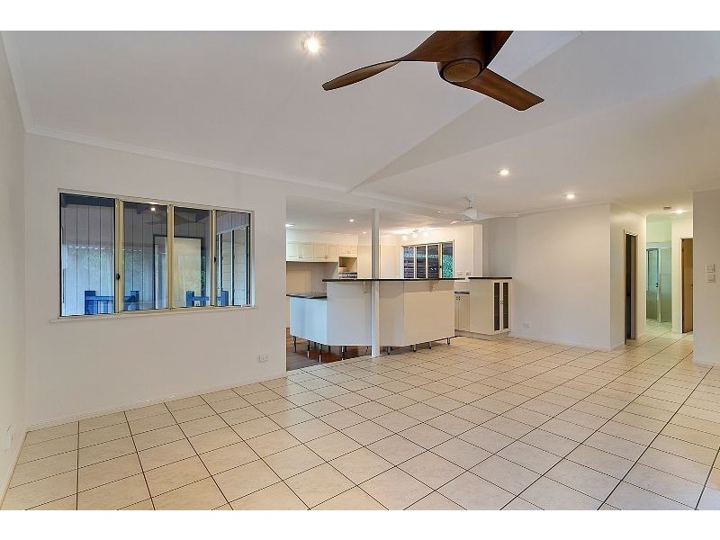 10 Tolson Close, Brinsmead QLD 4870