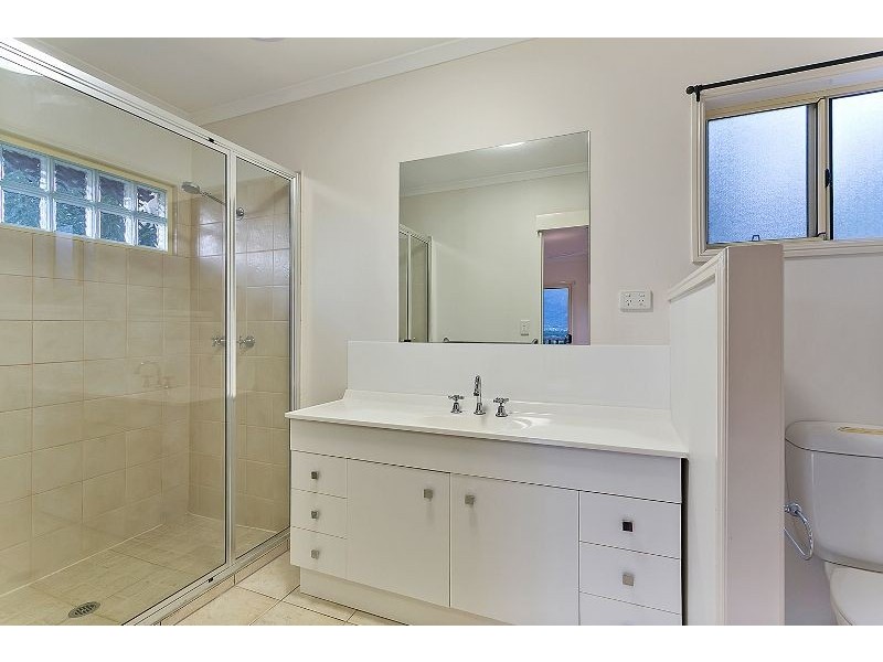 10 Tolson Close, Brinsmead QLD 4870