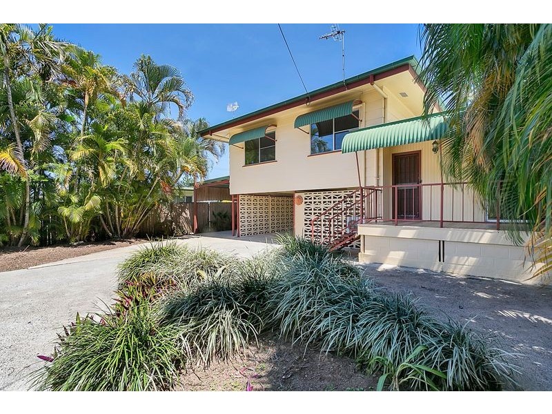 141-143 McCormack Street, Manunda QLD 4870