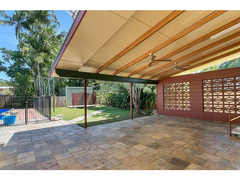 141-143 McCormack Street, Manunda QLD 4870