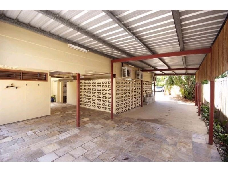 141-143 McCormack Street, Manunda QLD 4870