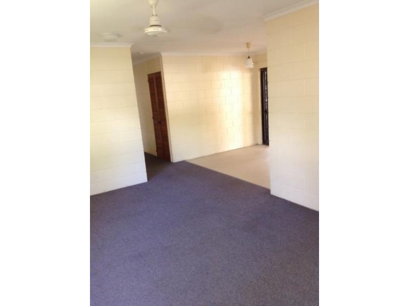 68 Irene Street, Mooroobool QLD 4870