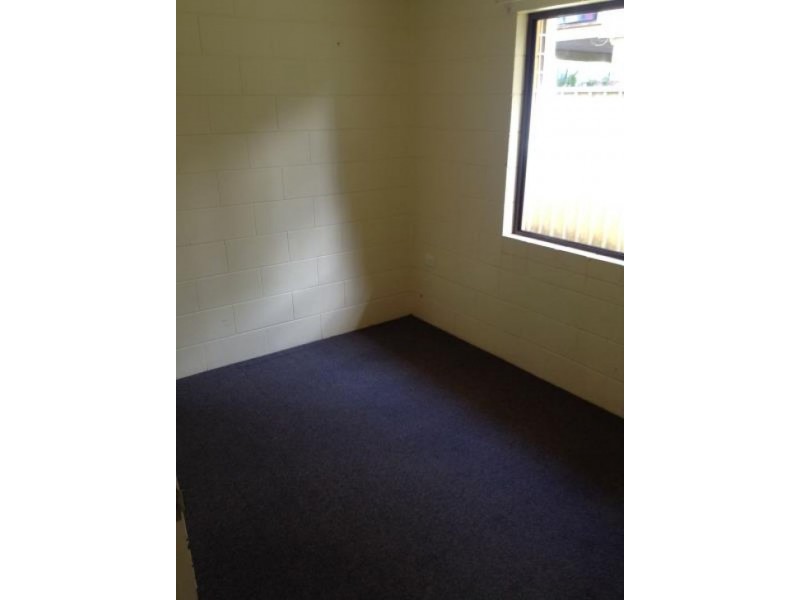 68 Irene Street, Mooroobool QLD 4870
