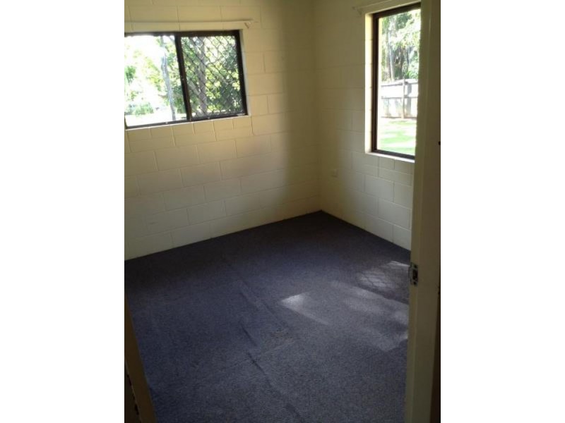 68 Irene Street, Mooroobool QLD 4870