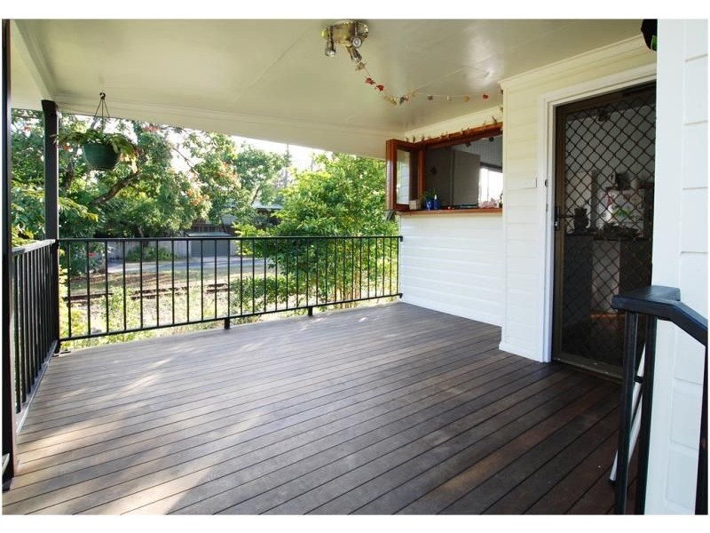 39 Smith Street, Cairns North QLD 4870