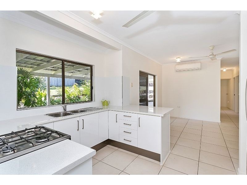 3 Begonia Place, Mooroobool QLD 4870