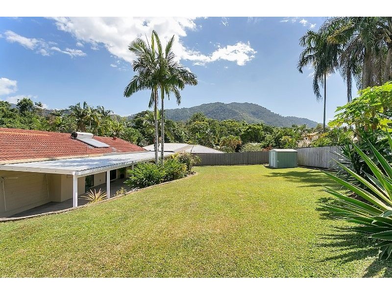 3 Begonia Place, Mooroobool QLD 4870