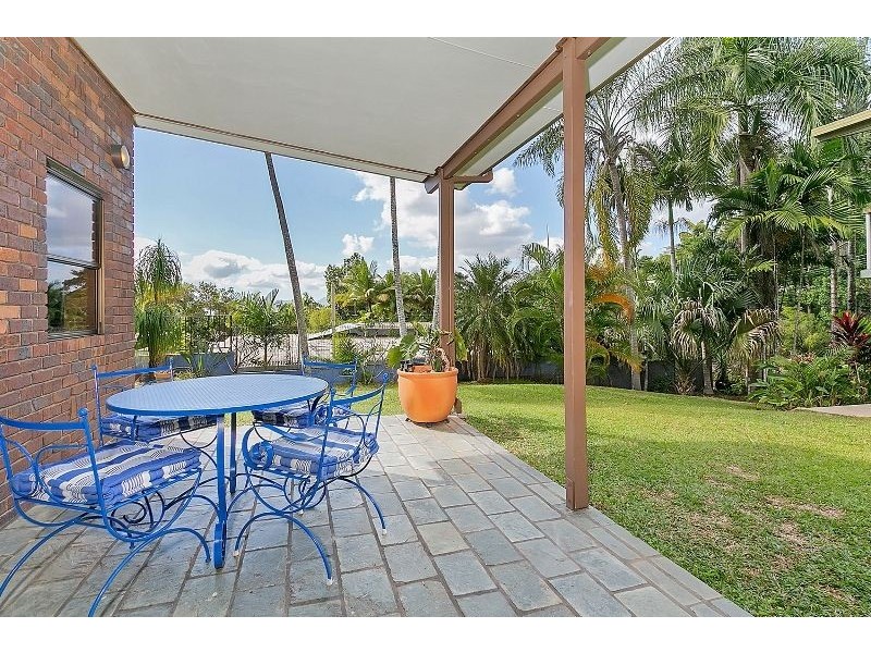 172 Sydney Street, Bayview Heights QLD 4868