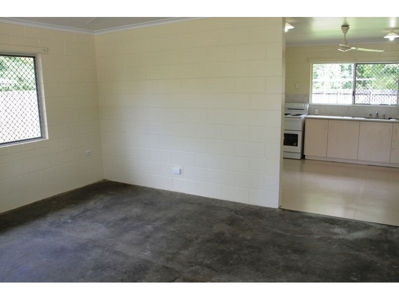31A Enmore Street, Manoora QLD 4870