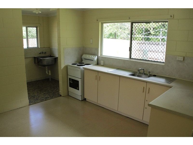 31A Enmore Street, Manoora QLD 4870