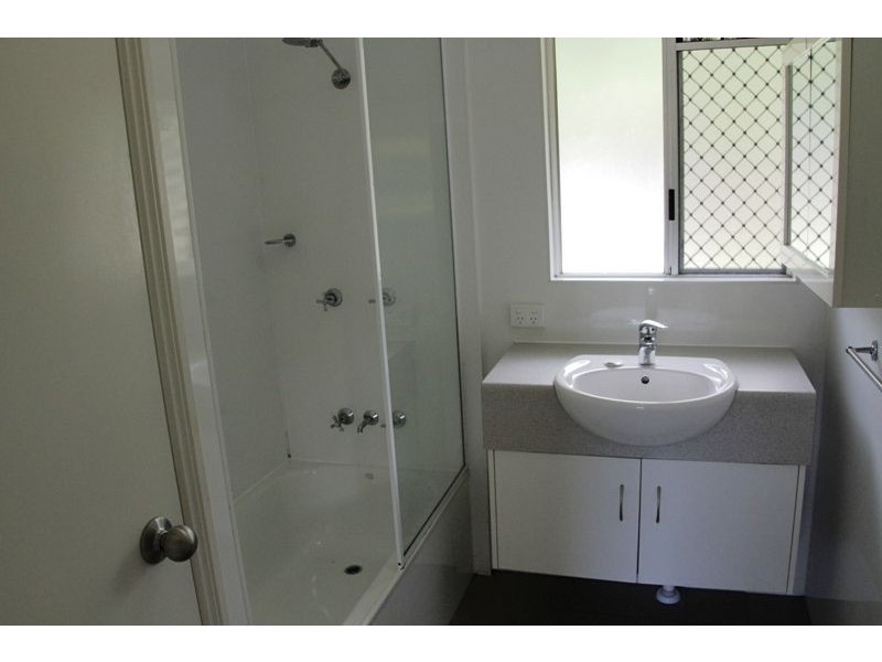 31A Enmore Street, Manoora QLD 4870