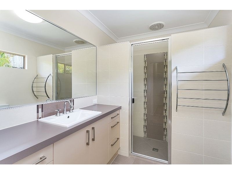 147 Fitzmaurice Drive, Bentley Park QLD 4869