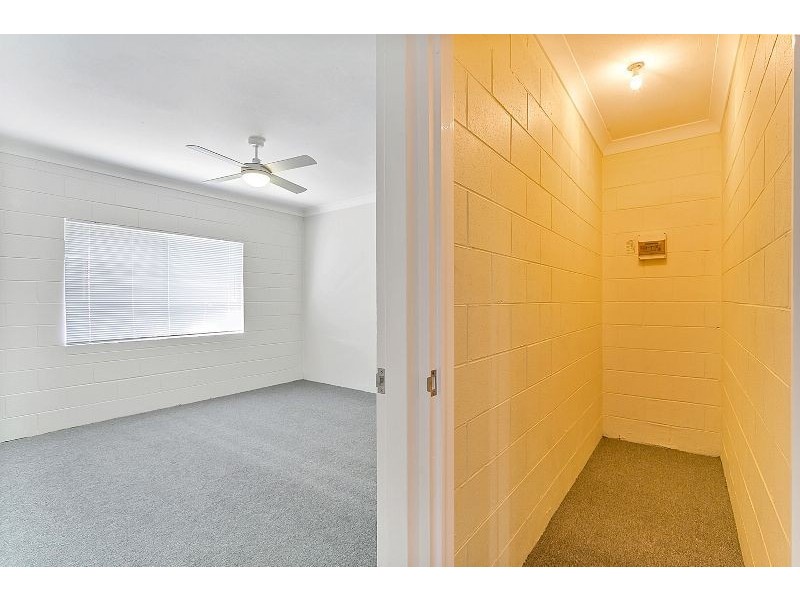 2/52 Pease Street, Manoora QLD 4870