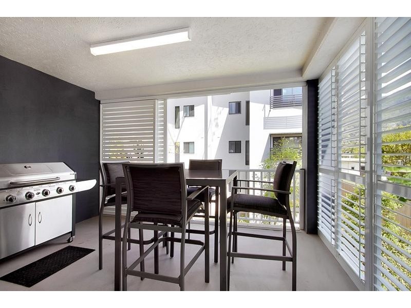 3/109 Callaghan St, Mooroobool QLD 4870