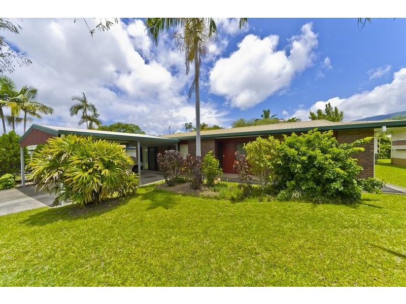 19 Augustus Street, Mooroobool QLD 4870