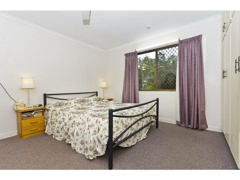 19 Augustus Street, Mooroobool QLD 4870
