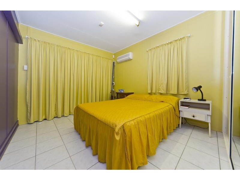 19 Augustus Street, Mooroobool QLD 4870
