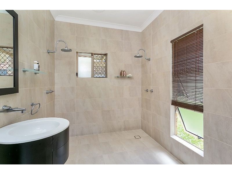 5 Wren Court, Bayview Heights QLD 4868