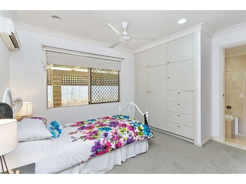 5 Wren Court, Bayview Heights QLD 4868
