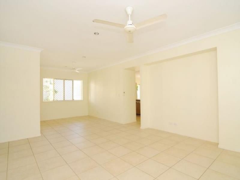 22 Chesterfield Close, Brinsmead QLD 4870