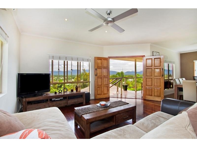 19 Guthrie Place, Bentley Park QLD 4869