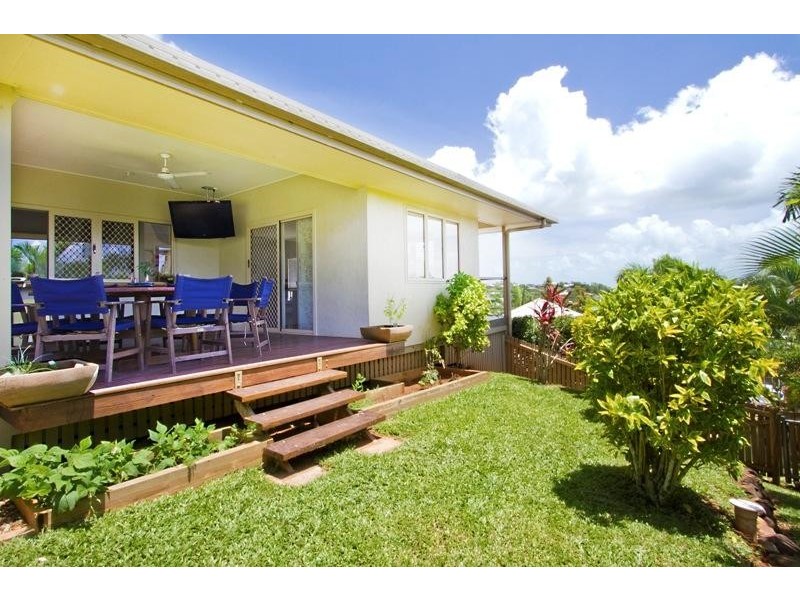 19 Guthrie Place, Bentley Park QLD 4869