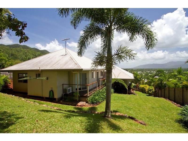 19 Guthrie Place, Bentley Park QLD 4869