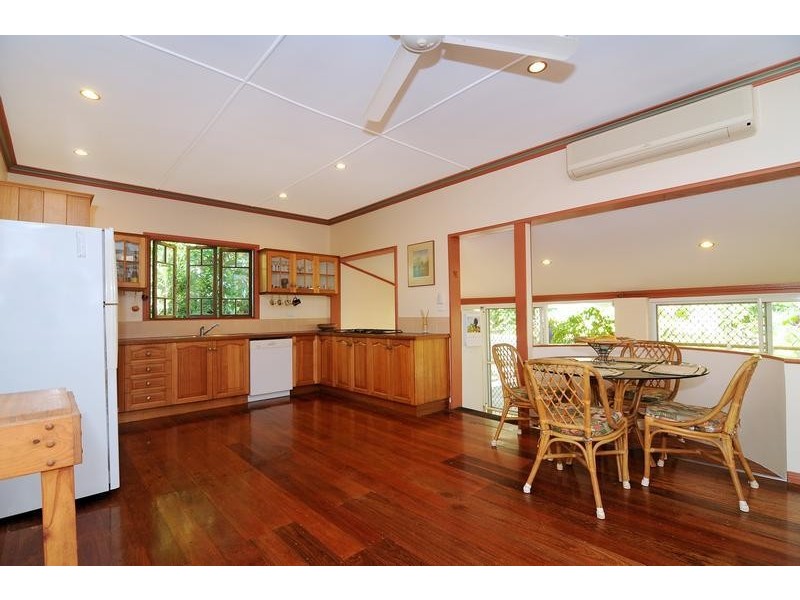 11 Fulton Close, Whitfield QLD 4870