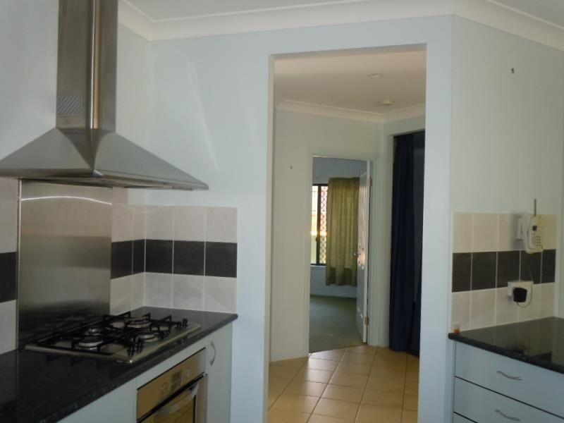 7 Tradewinds Close, Redlynch QLD 4870