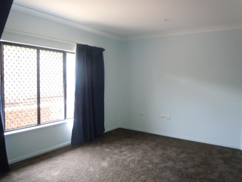 7 Tradewinds Close, Redlynch QLD 4870