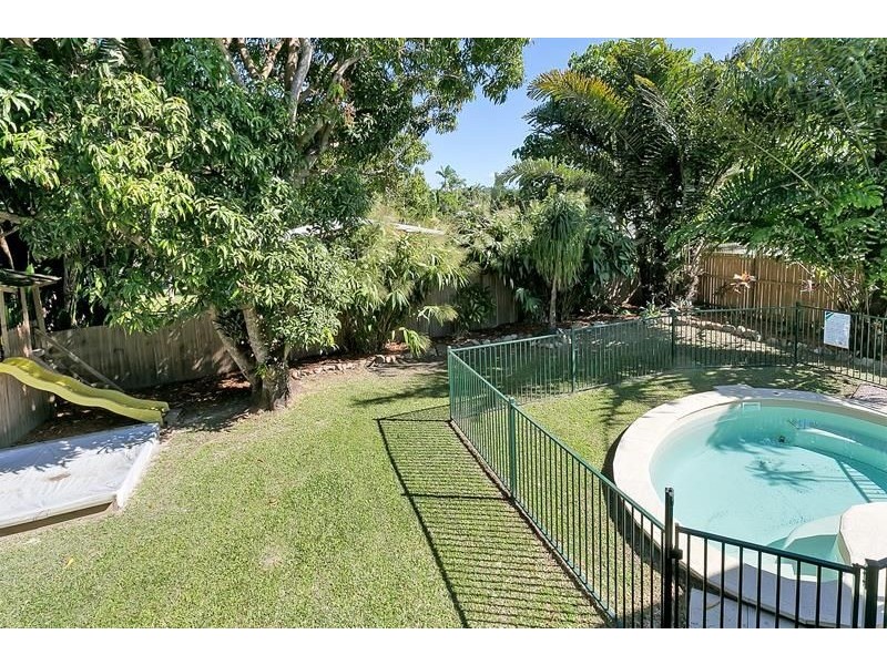 281 Pease Street, Edge Hill QLD 4870