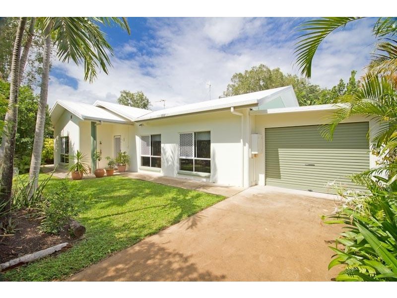 9 Gerbera Street, Holloways Beach QLD 4878