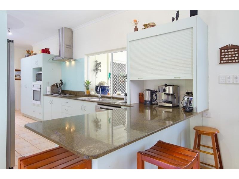 9 Gerbera Street, Holloways Beach QLD 4878