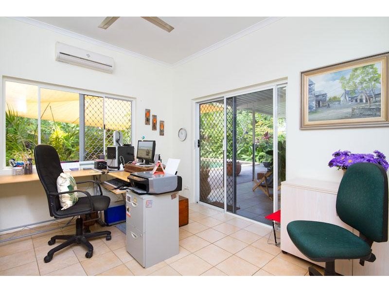 9 Gerbera Street, Holloways Beach QLD 4878