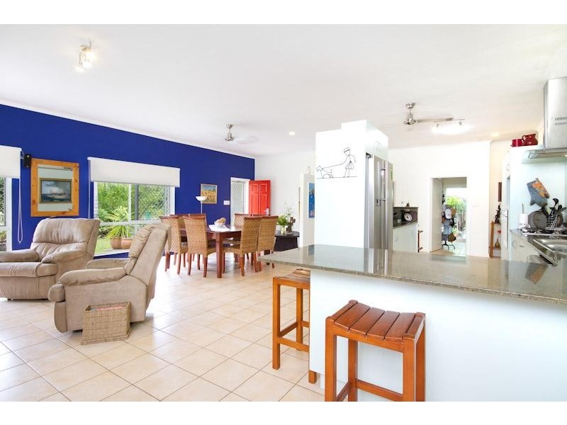 9 Gerbera Street, Holloways Beach QLD 4878