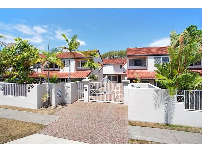 6/67 Digger Street, Cairns North QLD 4870