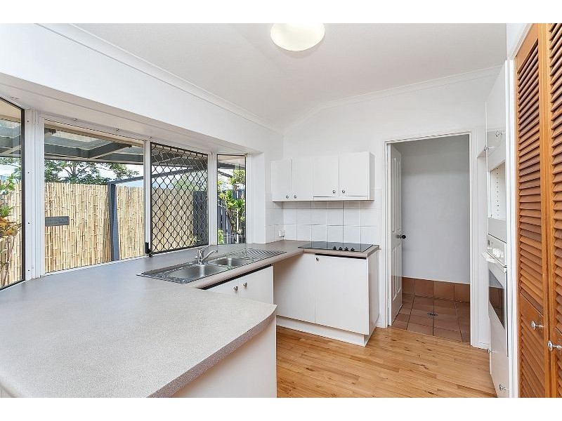 6/67 Digger Street, Cairns North QLD 4870