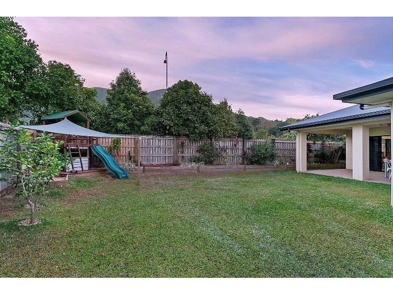 17 Derrick Street, Redlynch QLD 4870