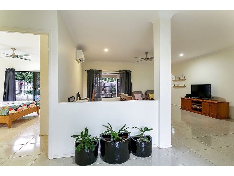 17 Derrick Street, Redlynch QLD 4870