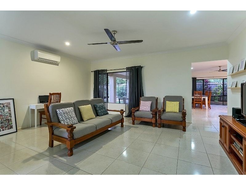 17 Derrick Street, Redlynch QLD 4870