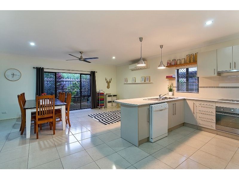 17 Derrick Street, Redlynch QLD 4870