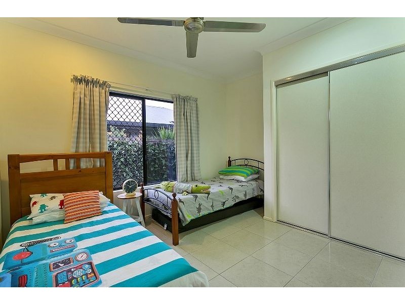 17 Derrick Street, Redlynch QLD 4870